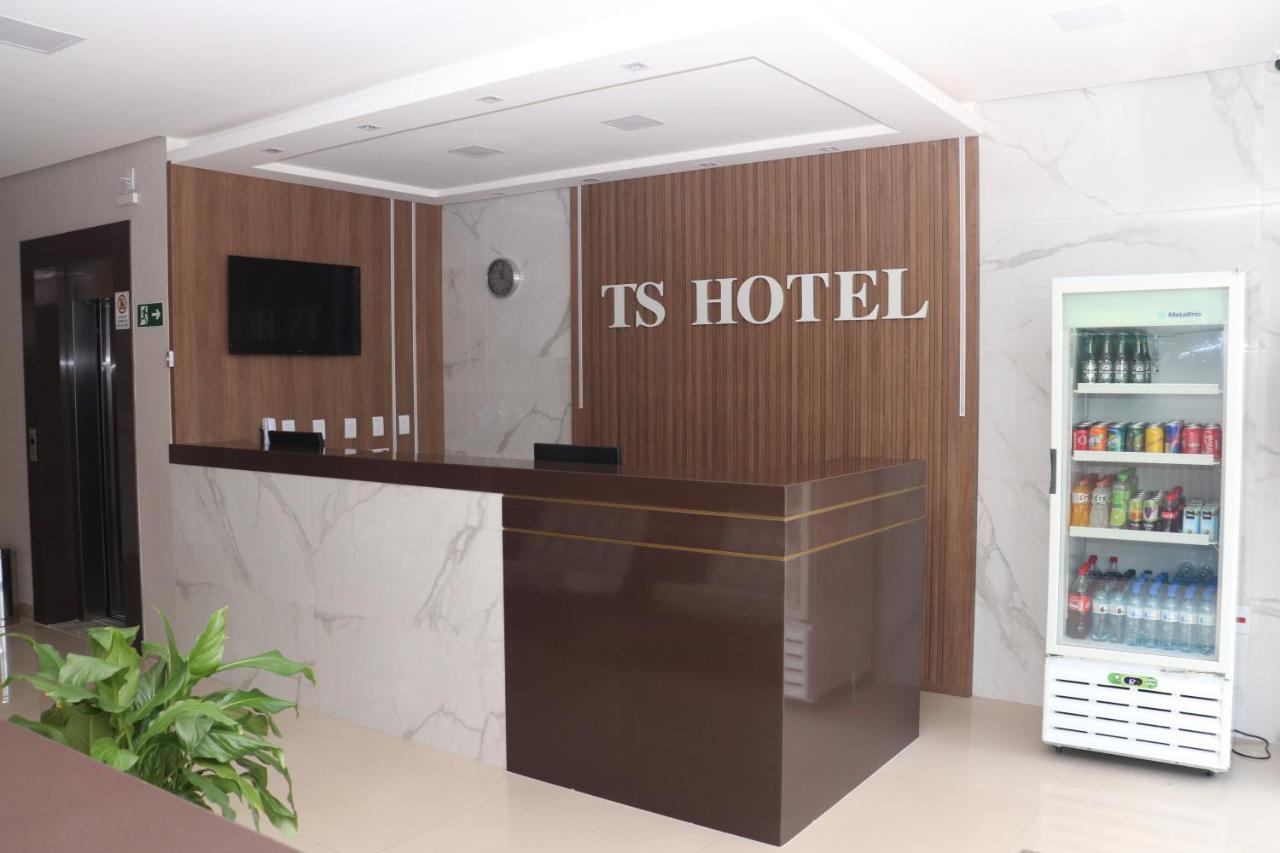 Ts Hotel Porteirinha Bagian luar foto