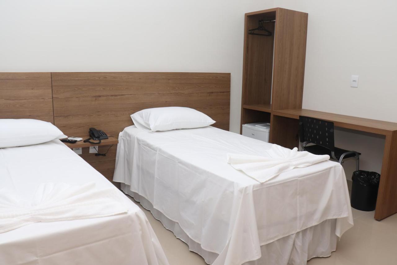 Ts Hotel Porteirinha Bagian luar foto